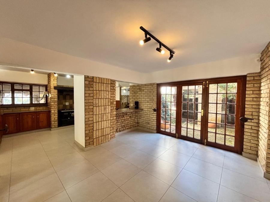 3 Bedroom Property for Sale in Mooivallei Park North West